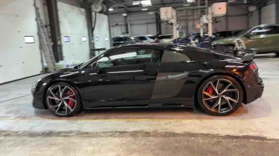 More views of Audi R8