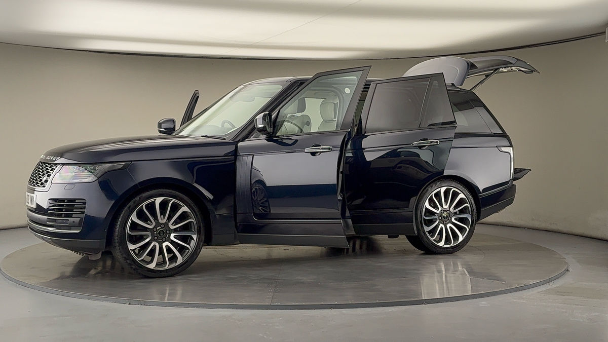 More views of Land Rover Range Rover