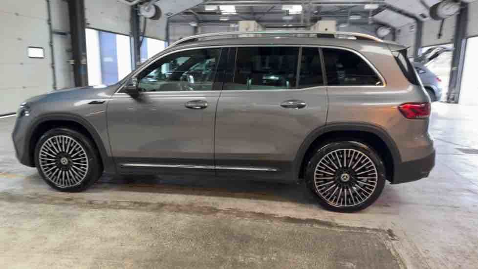 More views of Mercedes-Benz EQB