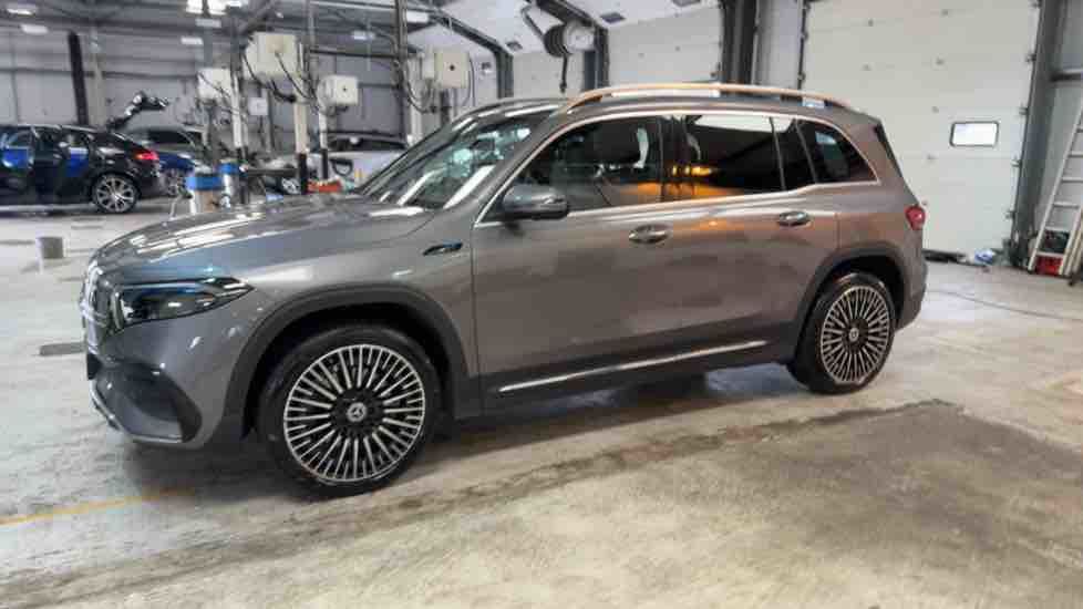 More views of Mercedes-Benz EQB