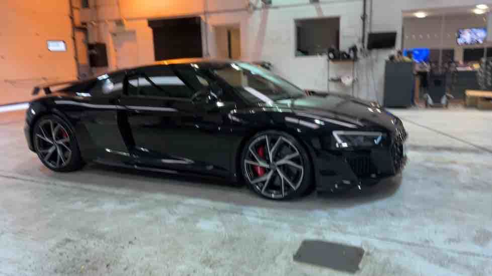 More views of Audi R8