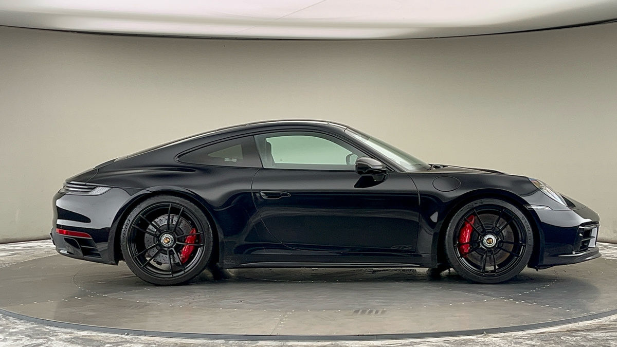 Porsche 911 Image 16