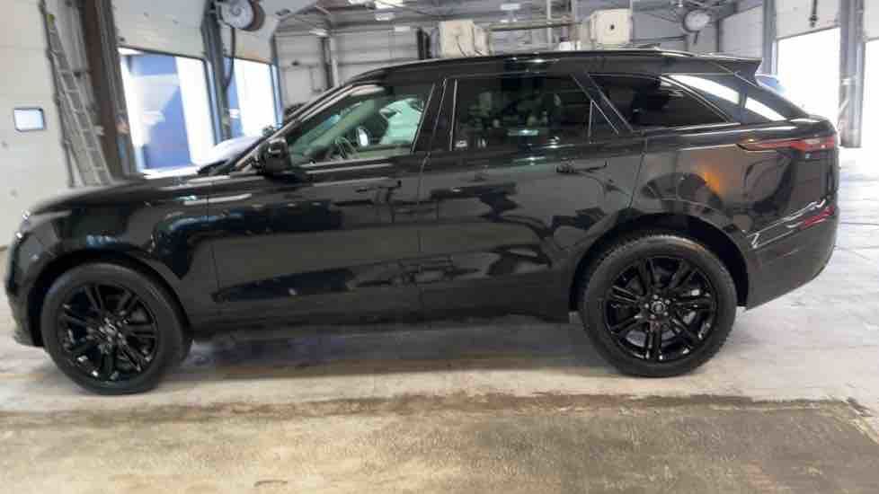 More views of Land Rover Range Rover Velar