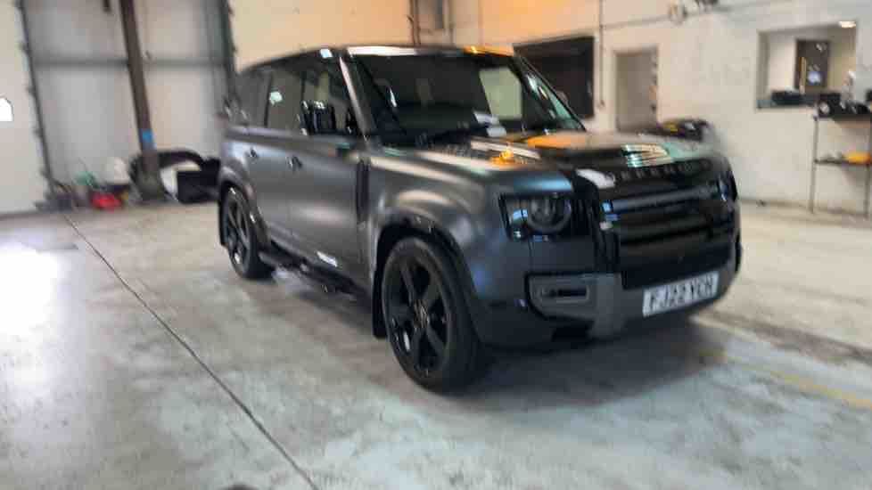 More views of Land Rover Defender 110