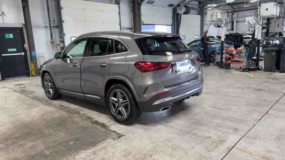 More views of Mercedes-Benz GLA