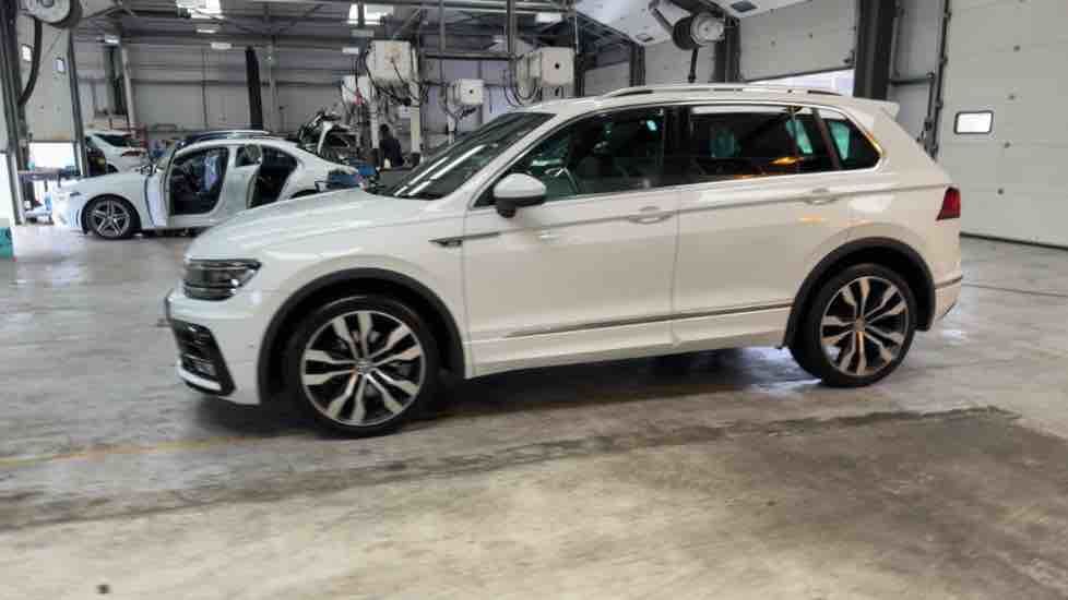 More views of Volkswagen Tiguan