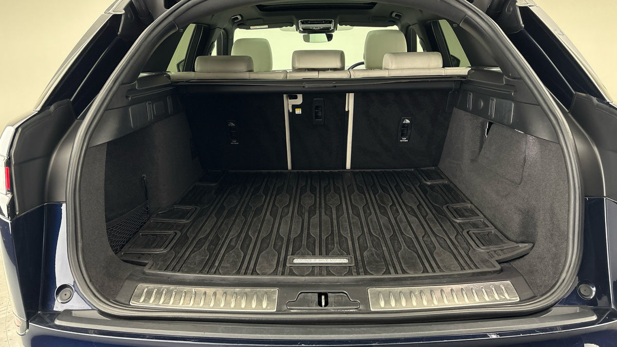Land Rover Range Rover Velar Image 11