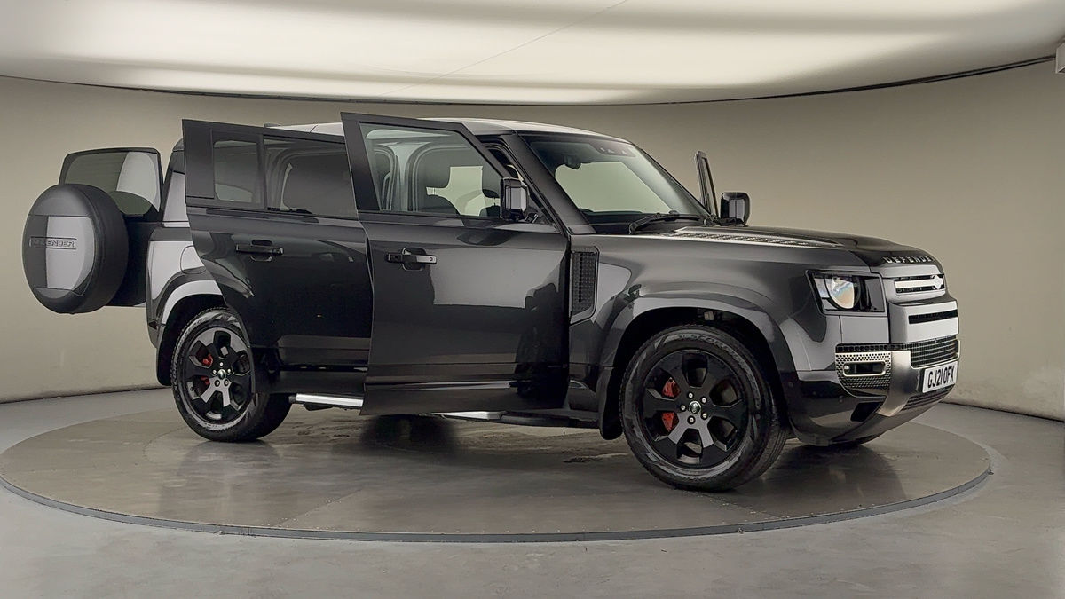 More views of Land Rover Defender 110