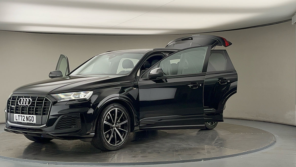 Audi Q7 Image 22