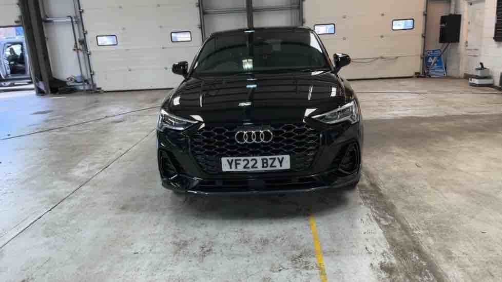 More views of Audi Q3
