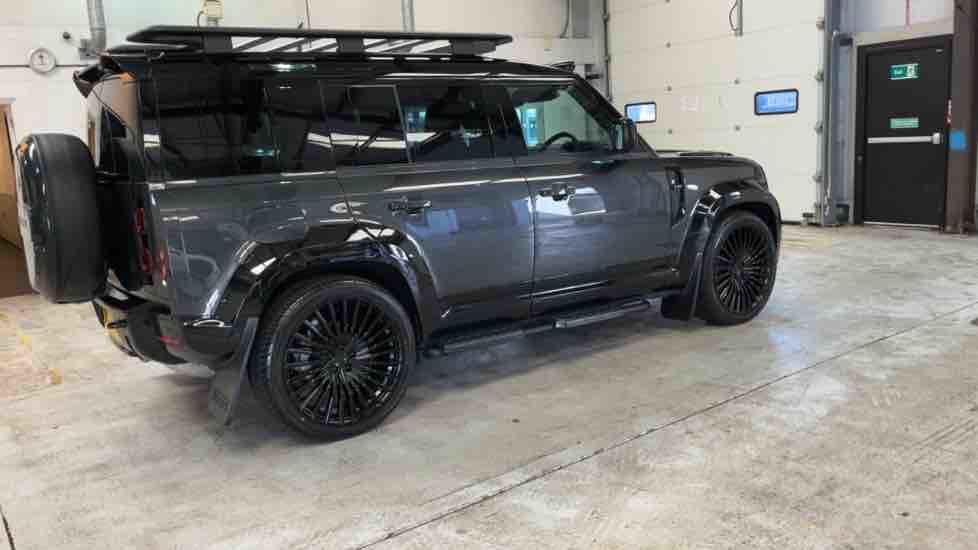 More views of Land Rover Defender 110