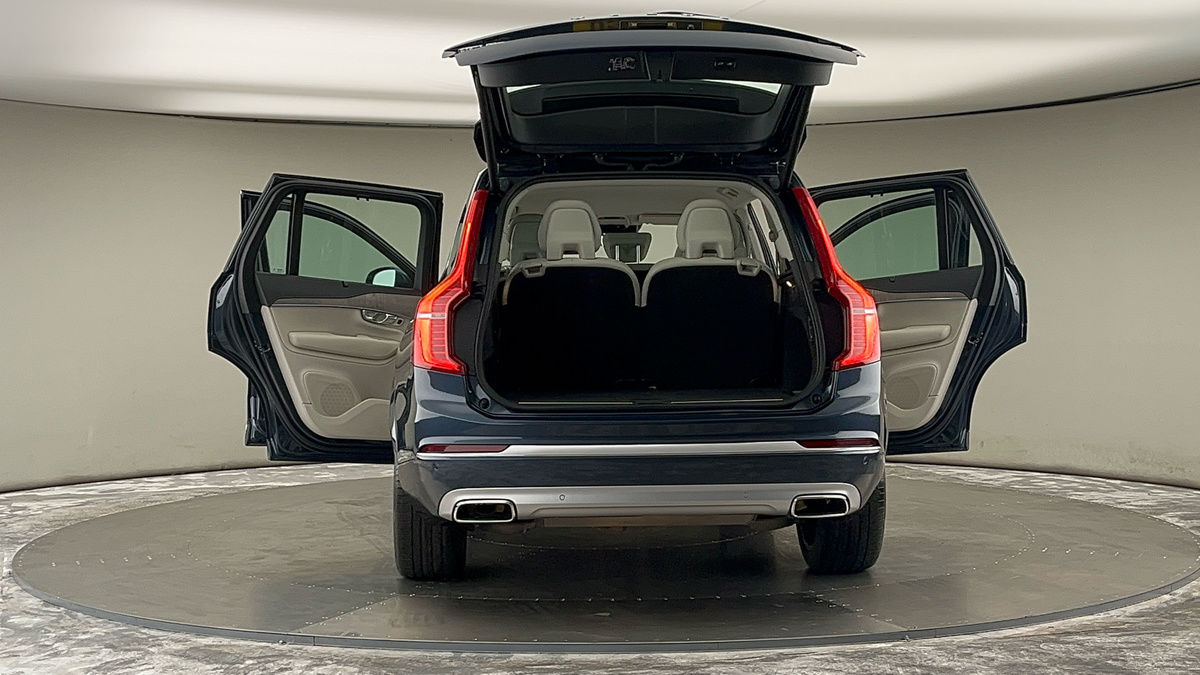 More views of Volvo XC90