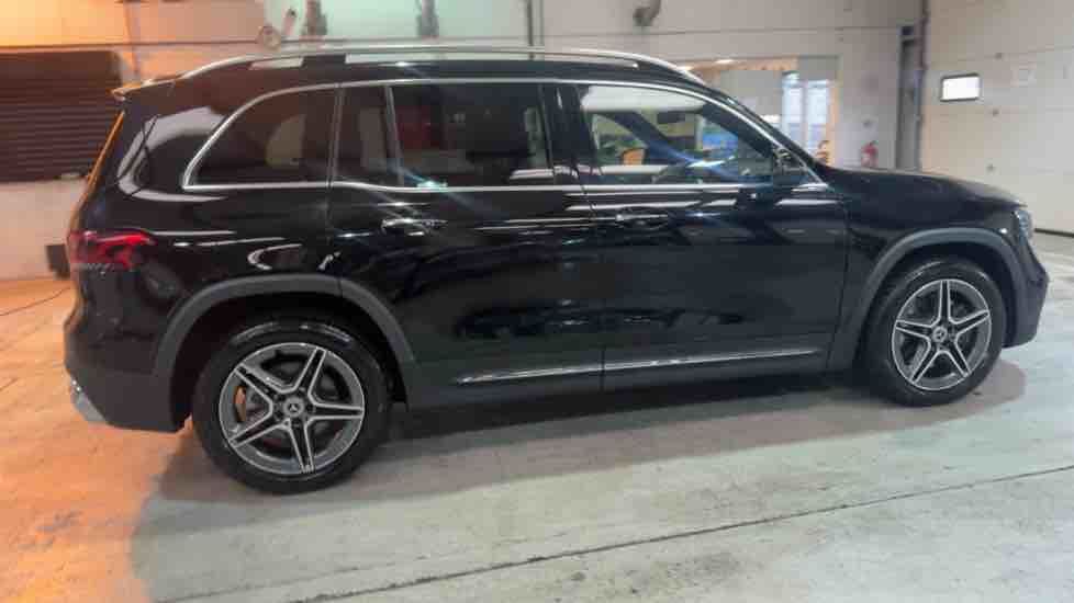 More views of Mercedes-Benz GLB