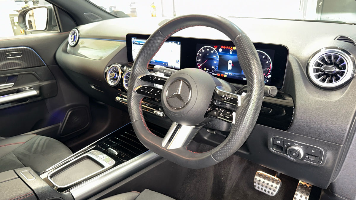 Mercedes-Benz GLA Image 5