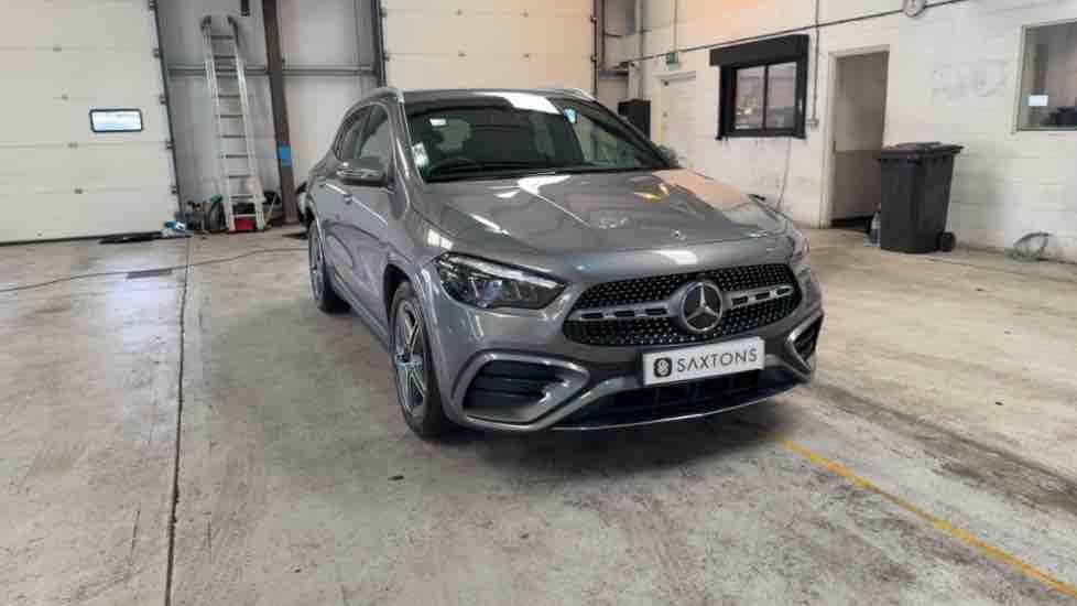 More views of Mercedes-Benz GLA