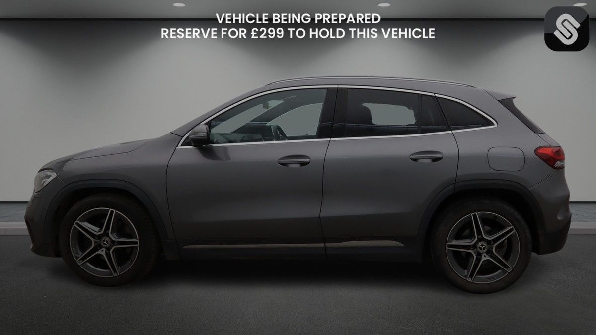 Mercedes-Benz GLA Image 6