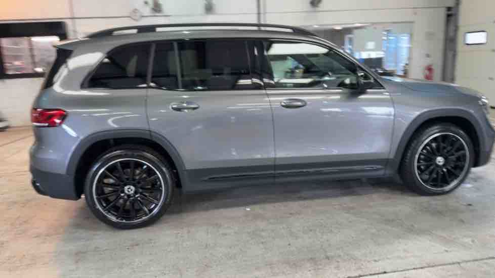 More views of Mercedes-Benz GLB