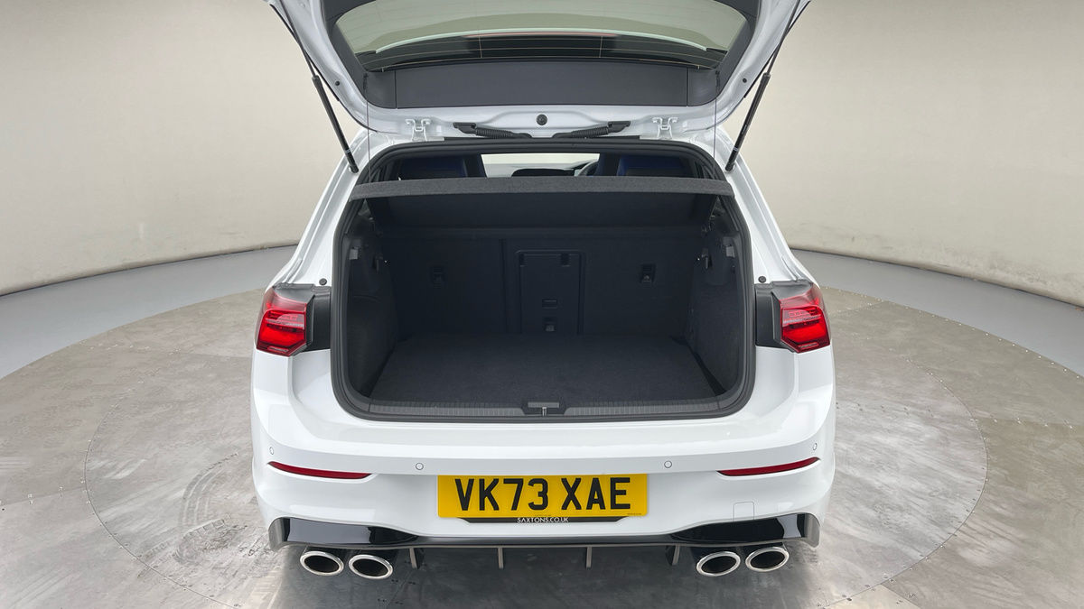 Volkswagen Golf Image 11