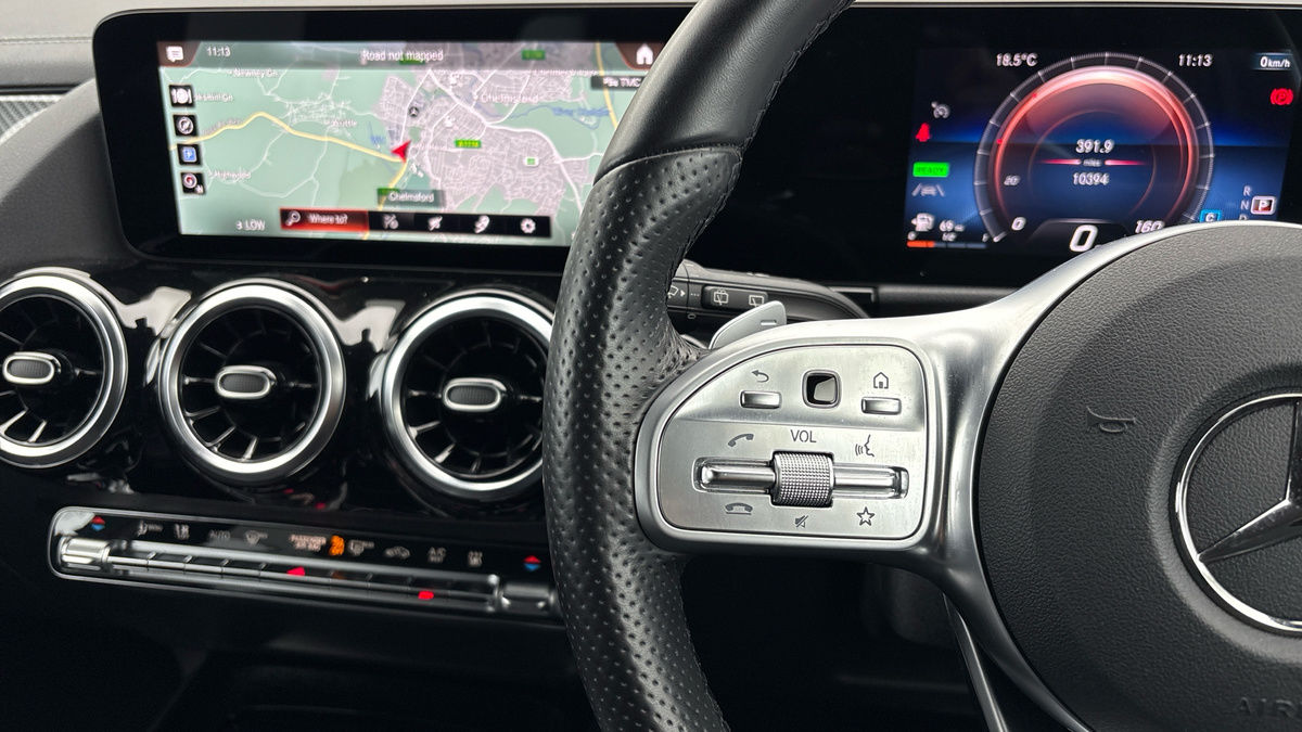 Mercedes-Benz GLA Image 13