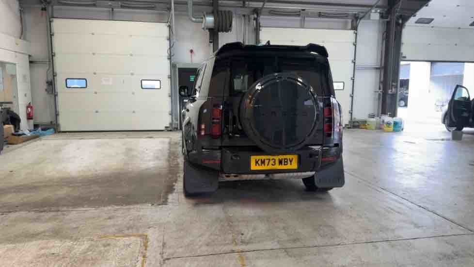 More views of Land Rover Defender 110