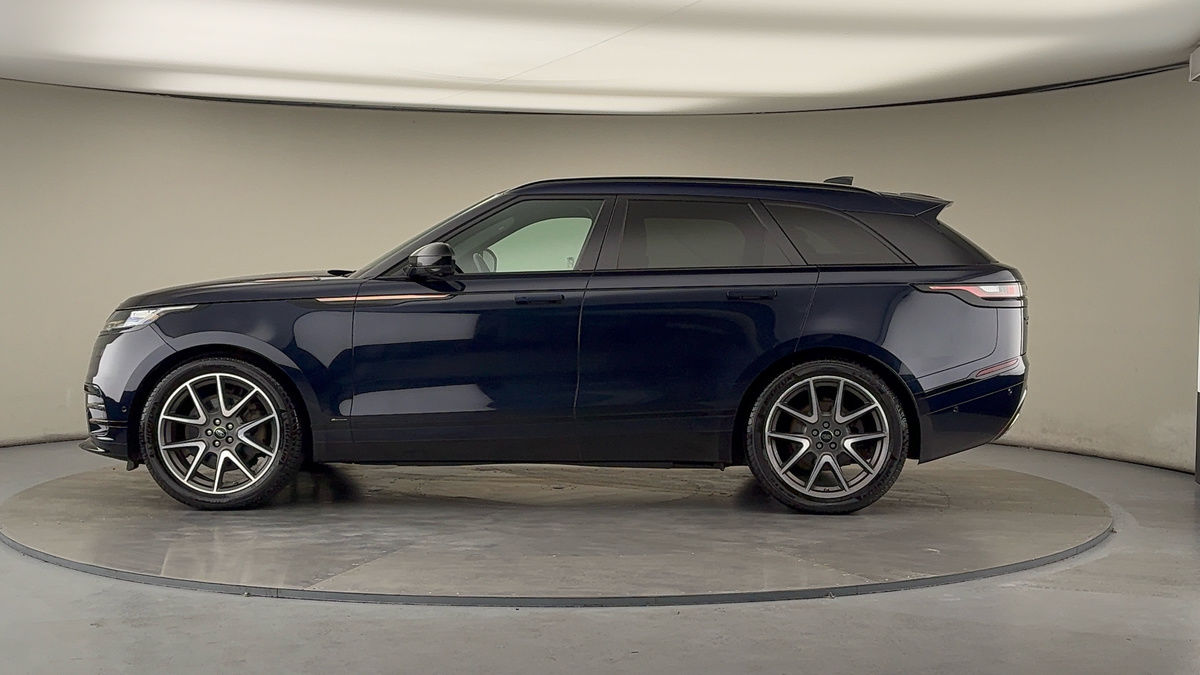 Land Rover Range Rover Velar Image 15