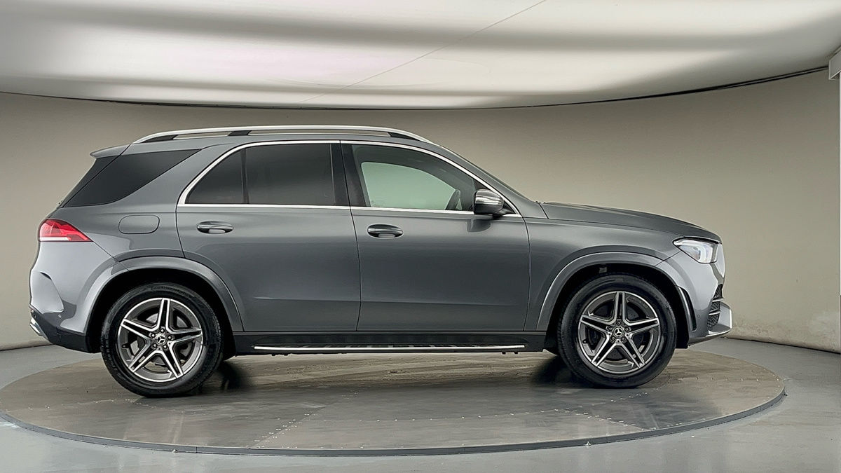 Mercedes-Benz GLE Image 16
