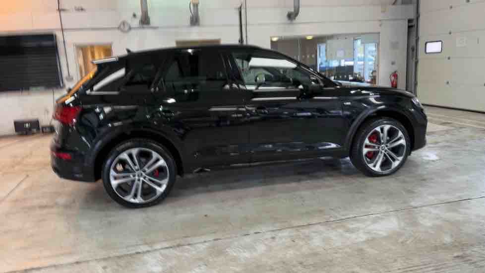 More views of Audi Q5