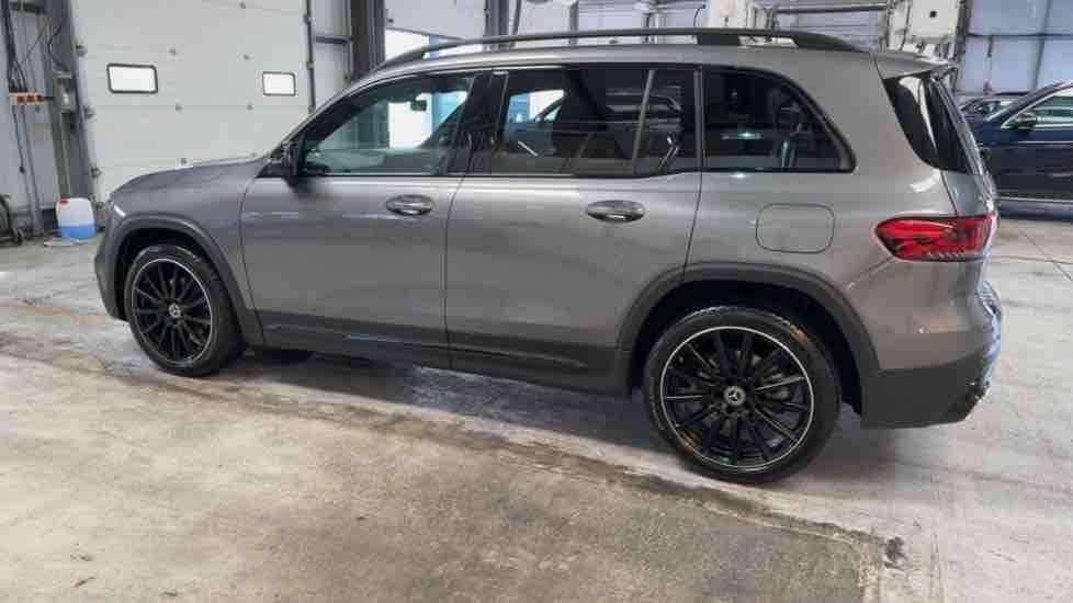 More views of Mercedes-Benz GLB