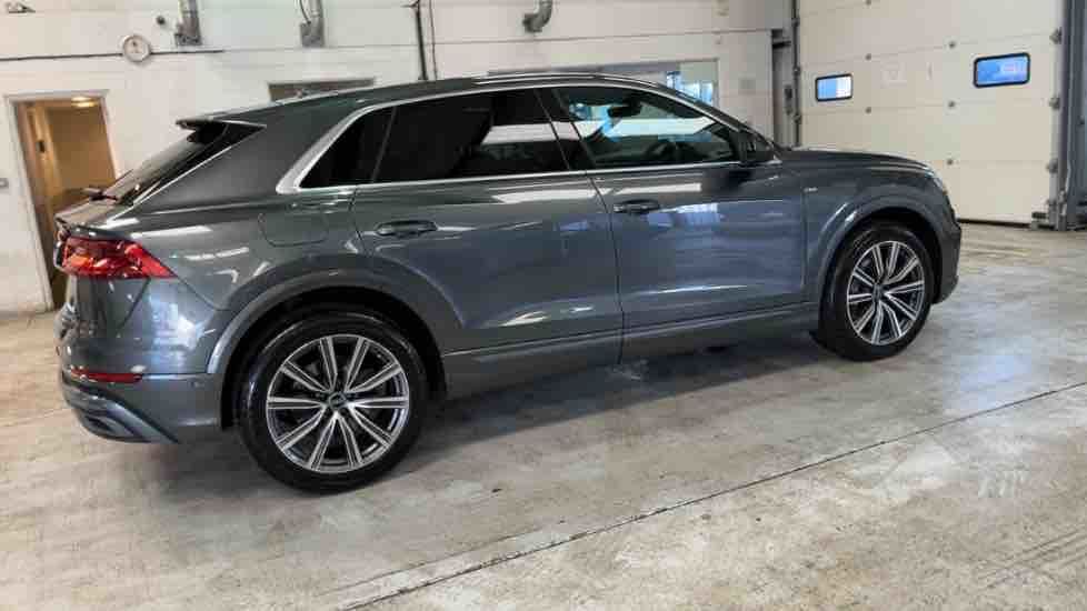 More views of Audi Q8