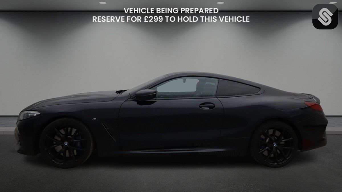 BMW 8 Series Image 6