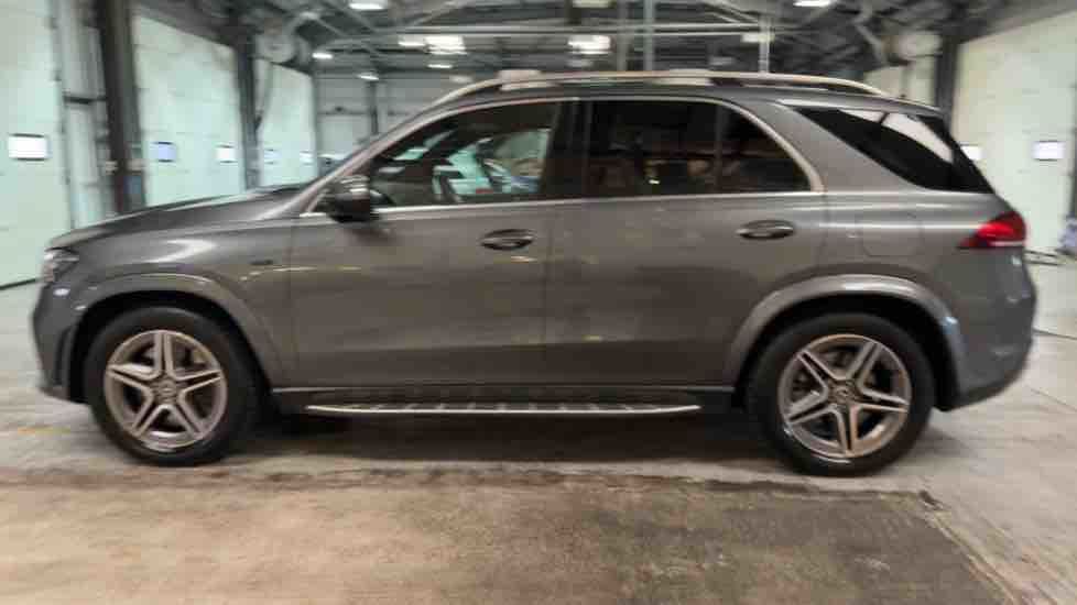 More views of Mercedes-Benz GLE