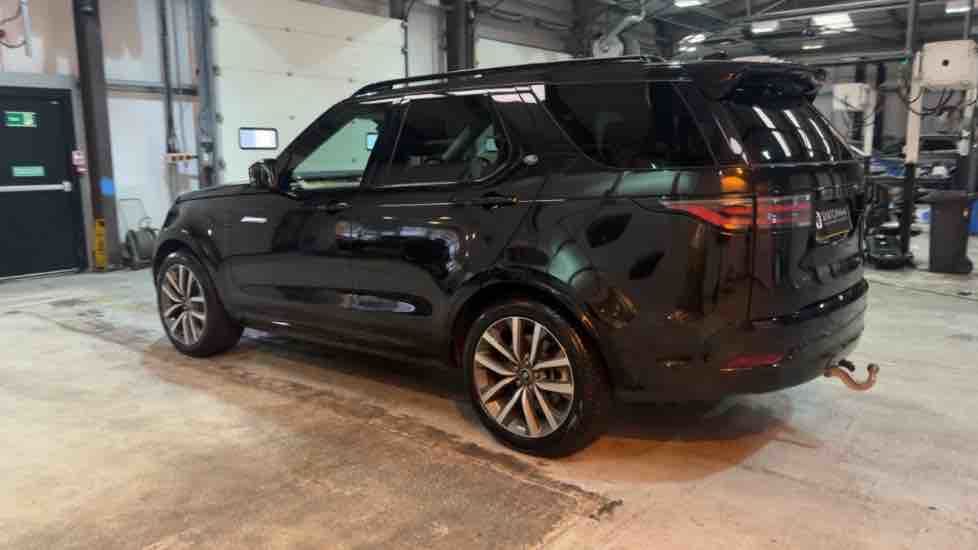 More views of Land Rover Discovery