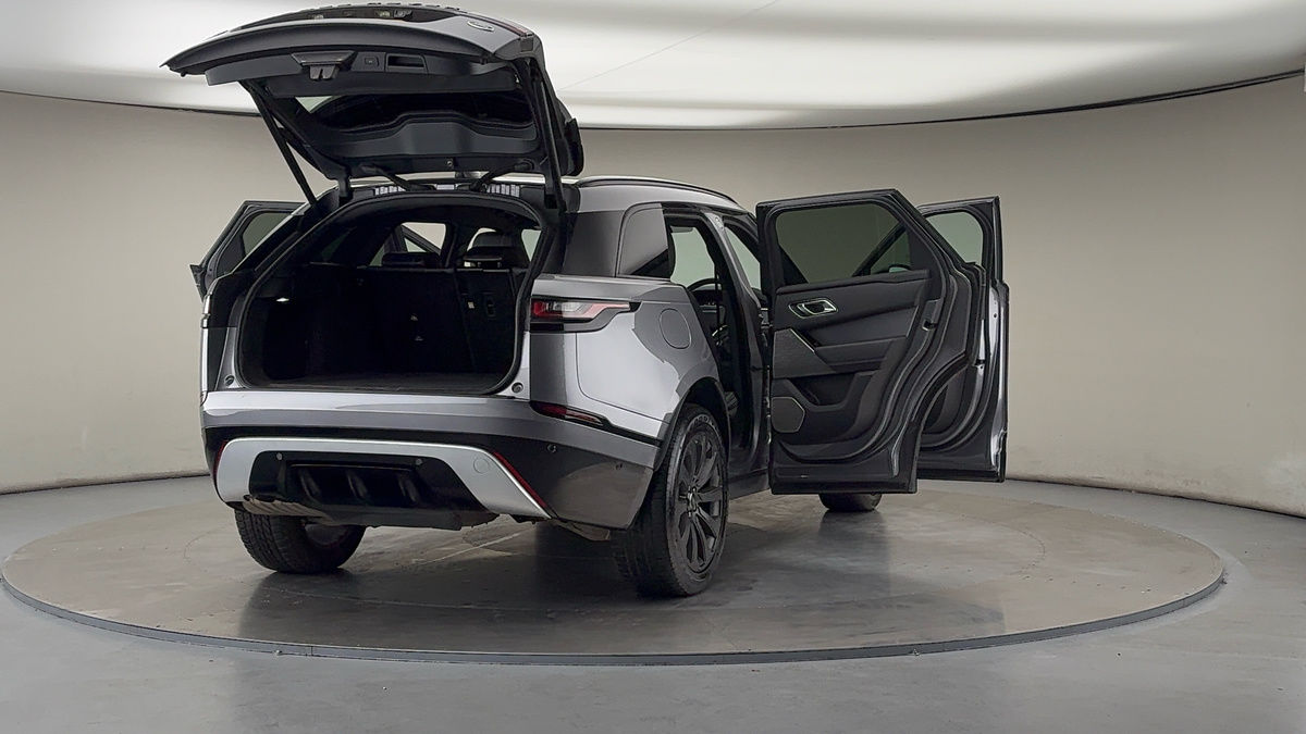 More views of Land Rover Range Rover Velar