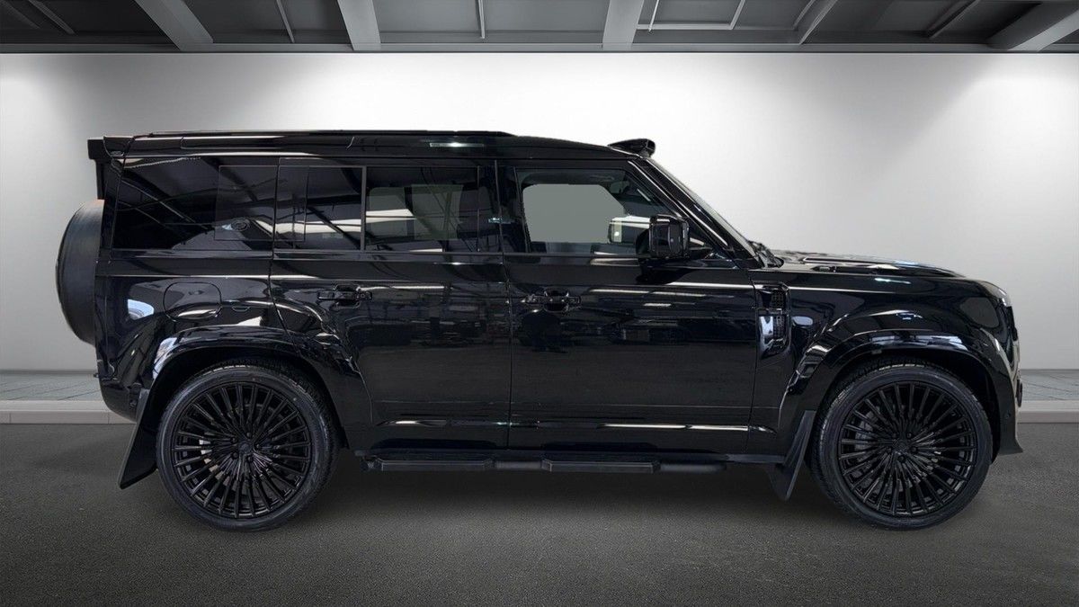 Land Rover Defender 110 Urban Image 32