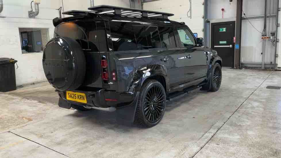 More views of Land Rover Defender 110