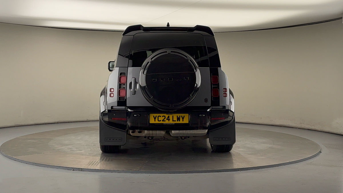 More views of Land Rover Defender 110