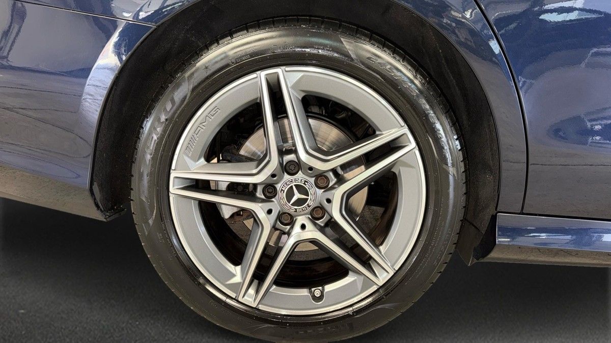 Mercedes-Benz E Class Image 10
