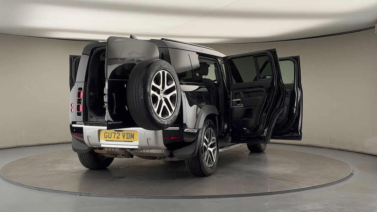 More views of Land Rover Defender 110