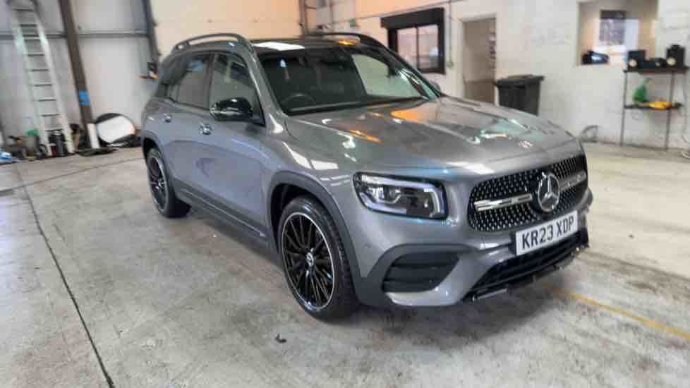 More views of Mercedes-Benz GLB