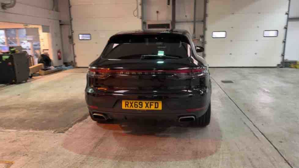 More views of Porsche Macan
