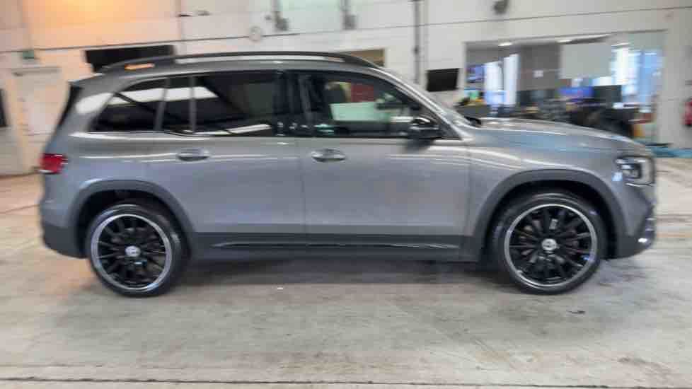 More views of Mercedes-Benz GLB