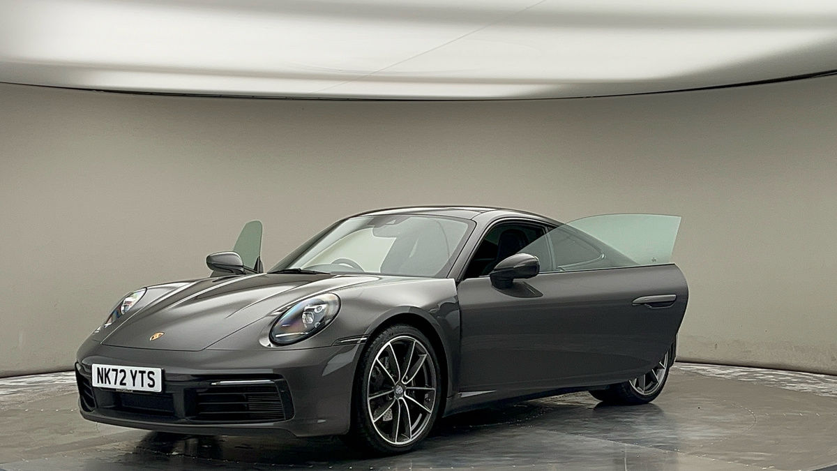 Porsche 911 Image 22