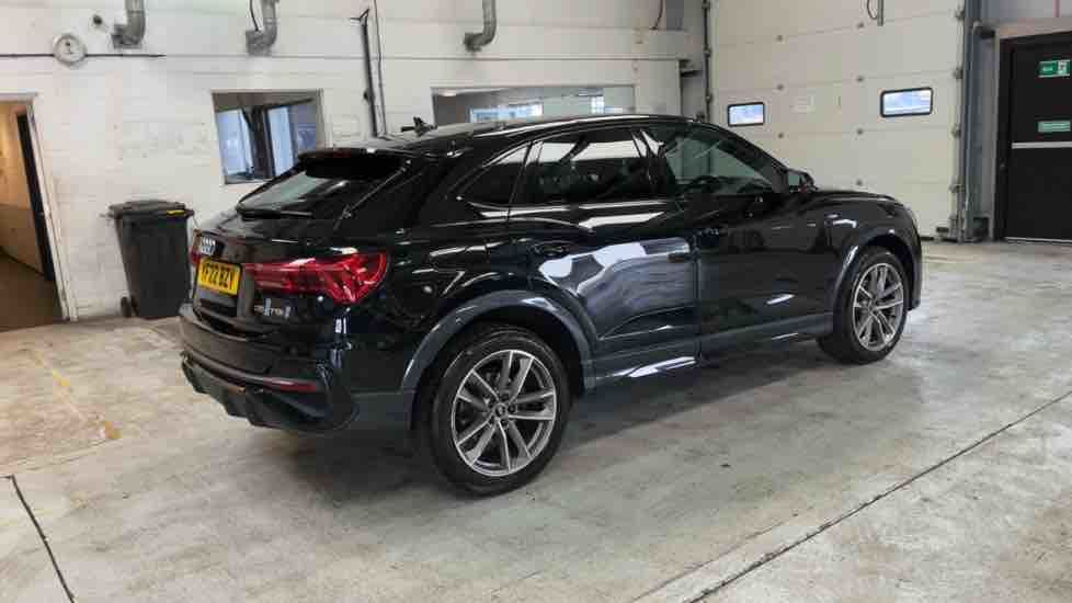 More views of Audi Q3