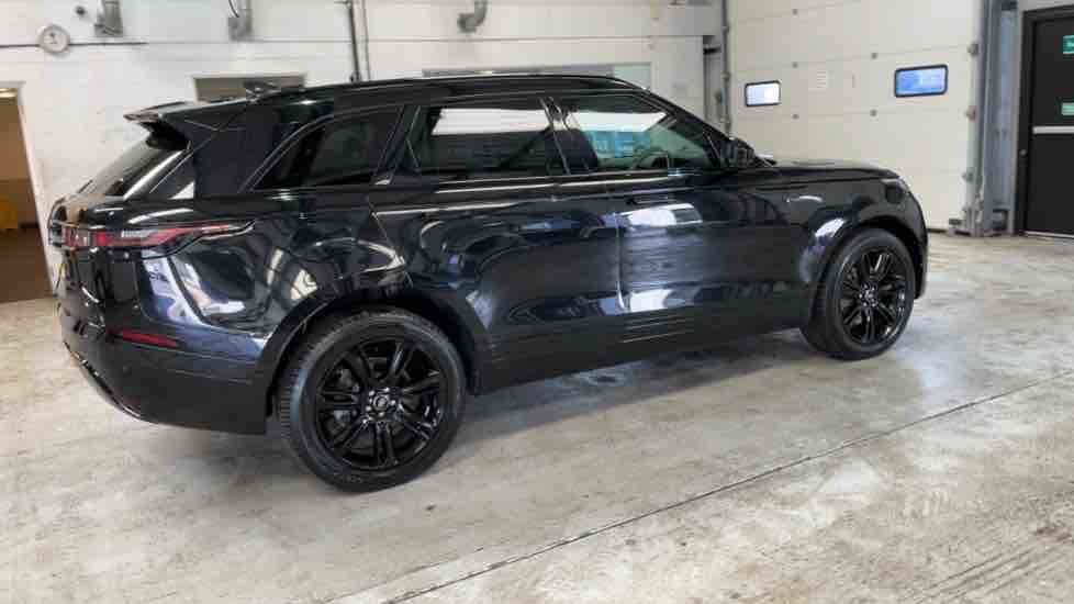 More views of Land Rover Range Rover Velar