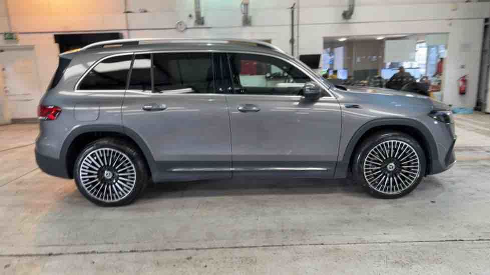 More views of Mercedes-Benz EQB