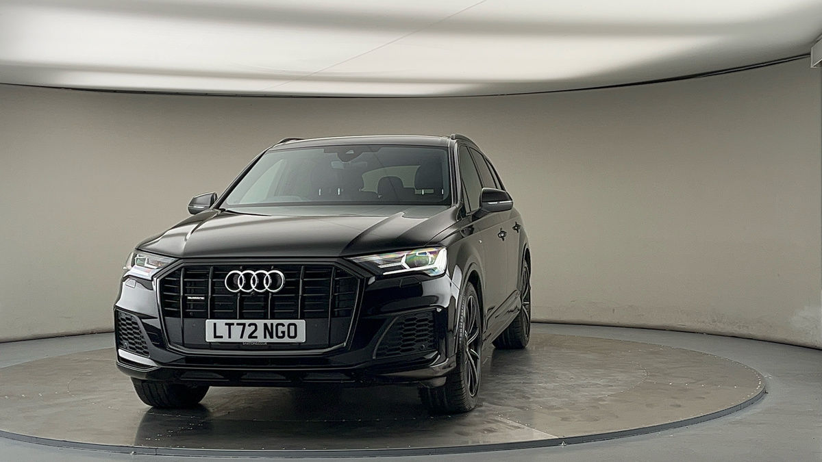 More views of Audi Q7