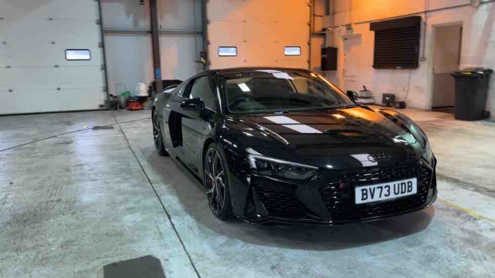 More views of Audi R8