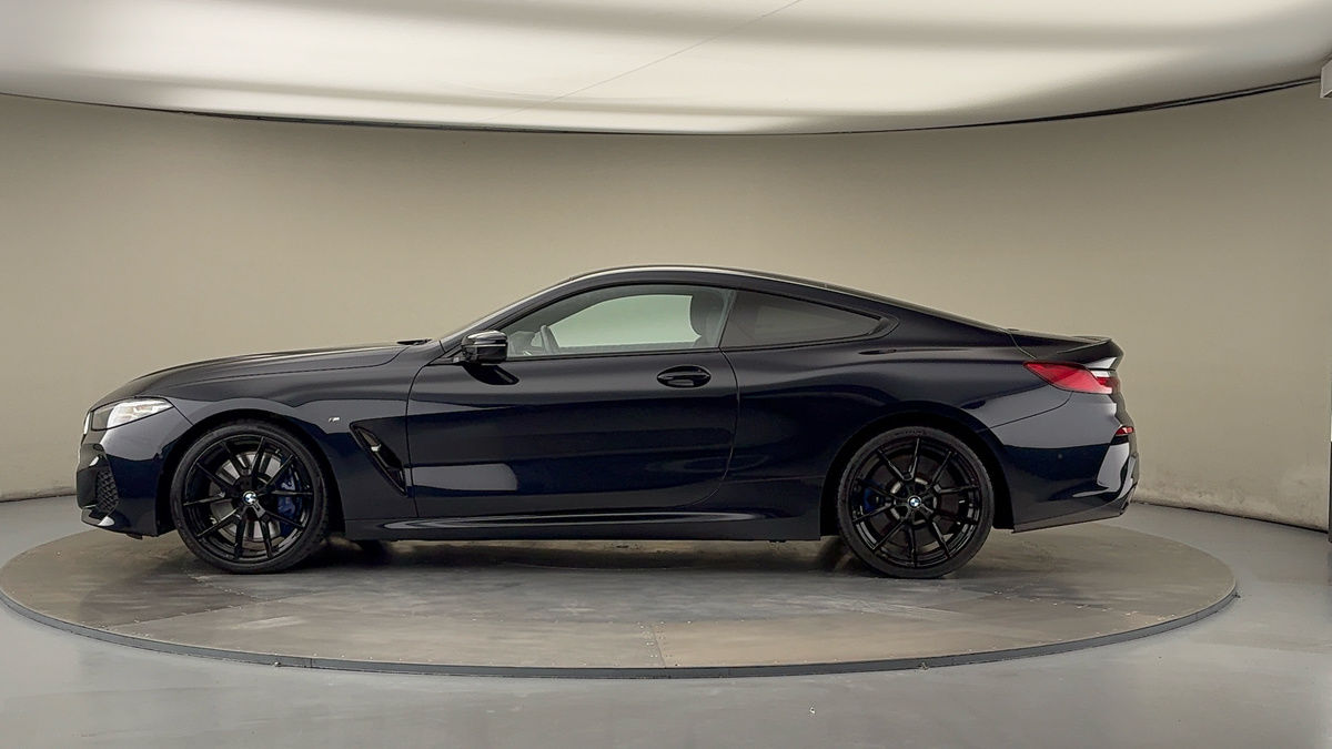 BMW 8 Series Image 15