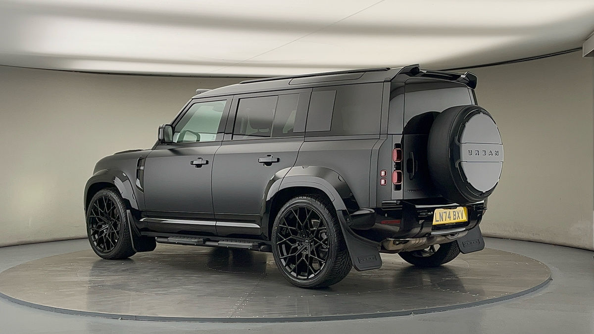 More views of Land Rover Defender 110