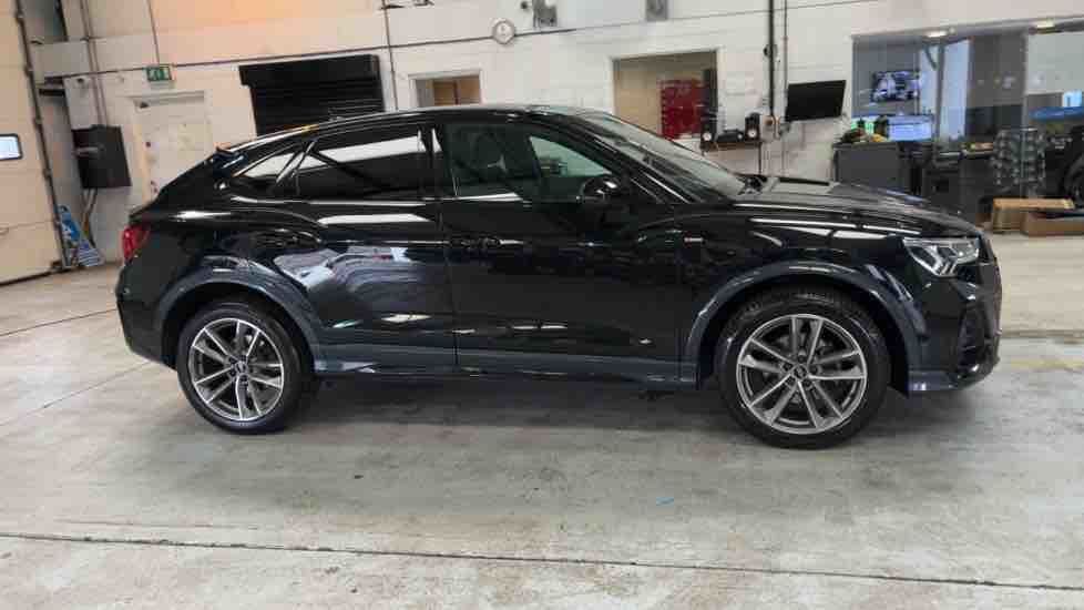 More views of Audi Q3